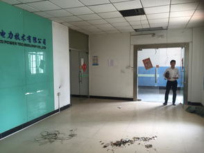 松崗107國道旁800平方米豪華辦公室/廠房招租，優越地段，盡享便捷商務